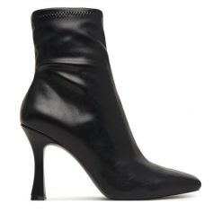 Botki Aldo. Czarne botki damskie Aldo, bez wzorów, bez obcasa, na szpilce, bez zapięcia. Za 469.99 zł.
