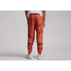 Spodnie męskie nike air jordan 23engineered statement track pants rust oxide. Brązowe komplety dresowe męskie Nike, m, bez wzorów, z dresówki. Za 479.00 zł.