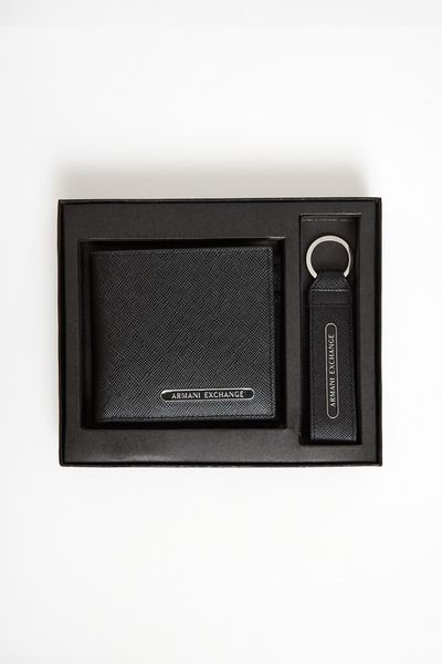 Portfel i brelok męski skórzany ARMANI EXCHANGE. Portfele męskie Armani Exchange, bez wzorów. Za 539.00 zł.