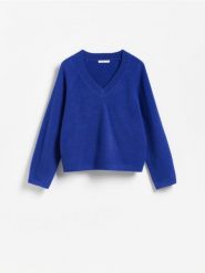 Sweter z raglanowym rękawem - niebieski. Niebieskie swetry nierozpinane damskie Reserved, l, bez wzorów, z dzianiny, bez kołnierzyka, bez ramiączek. Za 119.99 zł.