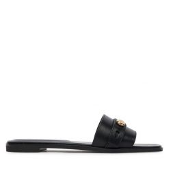 Klapki Tory Burch. Czarne klapki damskie Tory Burch, bez wzorów, bez obcasa, bez zapięcia. Za 1,549.00 zł.