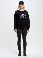 Bluza damska z aplikacją czarna Oneidea 906. Czarne bluzy damskie BIG STAR, l, z aplikacjami, z bawełny, klasyczne, bez ramiączek, bez kaptura. W wyprzedaży za 139.99 zł.