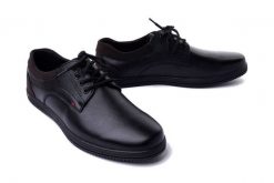 WOJTYŁKO 9W24051C czarny, półbuty męskie. Czarne półbuty męskie Wojtyłko, bez wzorów, bez obcasa, bez zapięcia. Za 178.90 zł.
