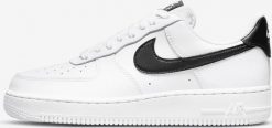 Nike Nike buty sportowe WMNS Air Force 1 '07 DD8959 103 36. Obuwie sportowe damskie Nike, bez wzorów, bez zapięcia. Za 515.10 zł.