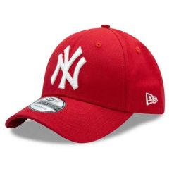 Czapka baseballowa New York Yankees. Białe czapki damskie New Era, bez wzorów, casualowe. Za 227.50 zł.