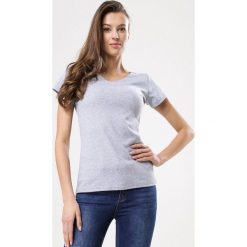 Szary T-shirt More Or Less. Szare t-shirty damskie Born2be, l, bez wzorów, bez kołnierzyka, bez ramiączek. Za 24.99 zł.