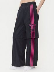Adidas Spodnie dresowe Adibreak JD0088 Czarny Regular Fit. Czarne spodnie dresowe damskie Adidas, bez wzorów, z dresówki. Za 249.99 zł.