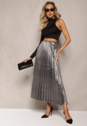 Srebrna Rozkloszowana Spódnica Maxi Zdobiona Plisowaniem i Metaliczną Nicią Dervila. Szare spódnice damskie Renee, s, z aplikacjami, eleganckie, maxi, rozkloszowane. Za 59.99 zł.