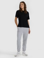 4F Spodnie dresowe joggery damskie - szare XL. Szare spodnie dresowe damskie 4F, bez wzorów, z dresówki. Za 149.99 zł.