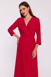 Elegancka sukienka rozkloszowana kopertowy dekolt czerwona. Czerwone sukienki damskie Stylove, xxl, bez wzorów, z elastanu, eleganckie, bez kołnierzyka, bez ramiączek, dopasowane. Za 359.00 zł.