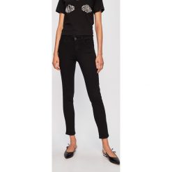 Silvian Heach - Jeansy Kim. Czarne jeansy damskie Silvian Heach, bez wzorów, z bawełny. Za 359.90 zł.
