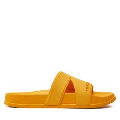 Klapki New Balance. Brązowe klapki damskie New Balance, bez wzorów, sportowe, bez obcasa, bez zapięcia. Za 99.99 zł.