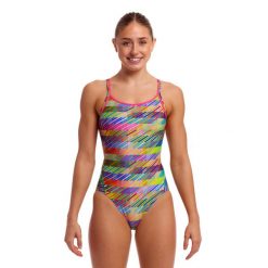 Strój kąpielowy jednoczęściowy FUNKITA Static Stack - Diamond Back. Niebieskie stroje kąpielowe damskie Funkita, s, bez wzorów. Za 259.00 zł.
