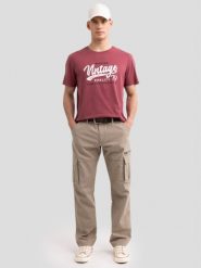 Koszulka męska z nadrukiem na piersi ciemnoróżowa Gralis 602. Czerwone t-shirty męskie BIG STAR, l, bez wzorów, z bawełny, bez kołnierzyka, bez ramiączek. W wyprzedaży za 59.99 zł.