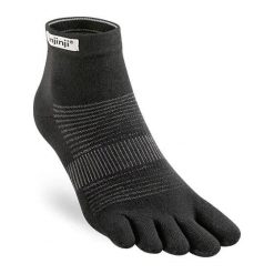 Skarpetki Injinji Lightweight Mini-Crew. Niebieskie skarpetki damskie Injinji, bez wzorów, ze skóry. Za 132.00 zł.