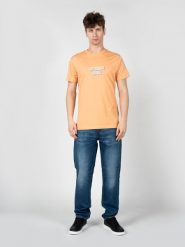Guess T-Shirt "Embro" | M3GI30K8FQ4 | Mężczyzna | Pomarańczowy. Brązowe t-shirty męskie Guess, m, z aplikacjami, z bawełny, bez kołnierzyka, bez ramiączek. W wyprzedaży za 99.00 zł.