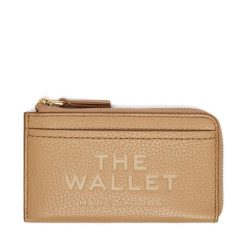 Portfel Marc Jacobs. Brązowe portfele damskie Marc Jacobs. Za 539.99 zł.