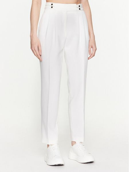 NAF NAF Spodnie materiałowe Efonda XENP57 Écru Regular Fit. Spodnie materiałowe damskie NAF NAF, bez wzorów, z materiału. Za 159.99 zł.