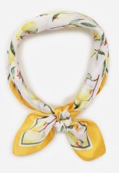 Żółty Szalik Typu Apaszka ze Wzorem w Owoce Fatima. Żółte szaliki damskie Renee, na lato, bez wzorów, z materiału. Za 39.99 zł.