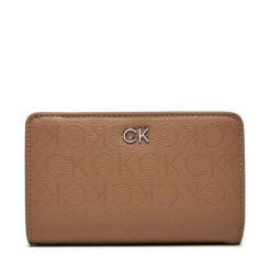Portfel Calvin Klein. Brązowe portfele damskie Calvin Klein. Za 279.99 zł.