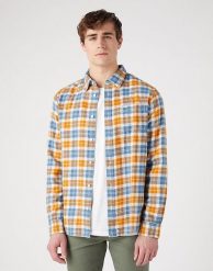 WRANGLER 1 POCKET SHIRT MĘSKA KOSZULA Z DŁUGIM RĘKAWEM W KRATĘ KRATA CAPTAINS BLUE W5A2B384Z. Niebieskie koszule męskie Wrangler, m, bez wzorów, bez kołnierzyka, bez ramiączek. Za 129.99 zł.
