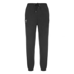 Spodnie sportowe damskie Under Armour Essential Fleece Joggers. Czarne spodnie dresowe damskie Under Armour, bez wzorów, z dresówki, sportowe, długie. Za 403.00 zł.