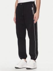 Karl Lagerfeld Jeans Spodnie dresowe A2M10098 Czarny Regular Fit. Czarne spodnie sportowe męskie Karl Lagerfeld Jeans, l, bez wzorów, z bawełny. Za 329.99 zł.