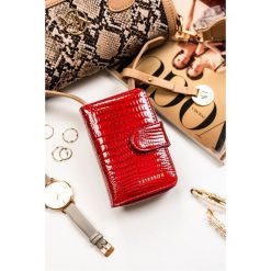 Portfel lakierowany Peterson PTN PH31-1-R czerwony. Czerwone portfele damskie Peterson, z lakierowanej skóry. Za 89.99 zł.