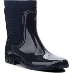 Kalosze TOMMY HILFIGER - Tommy Knit Rain Boot FW0FW02940 Midnight 403. Niebieskie kalosze damskie Tommy Hilfiger, bez wzorów, z materiału, bez zapięcia. W wyprzedaży za 229.00 zł.