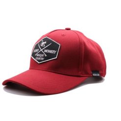 Czapka trucker –5 paneli –poliester z recyklingu /dla dorosłych (czerwony). Czerwone czapki damskie SURF MONKEY, bez wzorów, z poliesteru, sportowe. Za 159.95 zł.