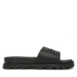 Klapki Hunter. Czarne klapki damskie Hunter, bez wzorów, bez obcasa, bez zapięcia. Za 129.99 zł.