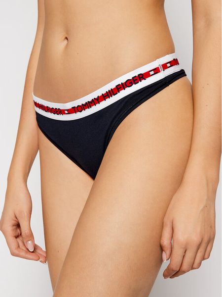 Tommy Hilfiger Stringi UW0UW02458 Granatowy. Niebieskie majtki damskie Tommy Hilfiger, z bawełny. Za 69.99 zł.