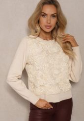 Jasnobeżowy Sweter z Wiskozą Ozdobiony Aplikacjami z Siateczki Harilia. Brązowe swetry nierozpinane damskie Renee, z aplikacjami, z jeansu, casualowe, bez kołnierzyka, bez ramiączek. Za 129.99 zł.