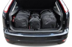 Torby Do Bagażnika Ford Focus Hatchback 2004-2011 4Szt Kjust. Czarne torby podróżne damskie KJUST, bez wzorów, z kauczuku. Za 1,203.00 zł.