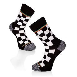 Aktywny styl życia Bawełniane skarpetki SQUARES Biało-czarne. Czarne skarpetki damskie TRY TO FLY, bez wzorów, z bawełny. Za 59.75 zł.