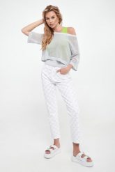 Jeansy damskie logowane LIU JO. Jeansy damskie Liu Jo, bez wzorów, z jeansu. W wyprzedaży za 818.30 zł.