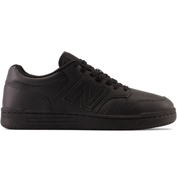 Buty unisex New Balance BB480L3B – czarne. Czarne buty sportowe męskie New Balance, bez wzorów, z dresówki, bez zapięcia, trekkingowe. Za 249.99 zł.