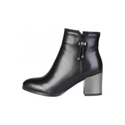 Laura Biagiotti Buty wysokie za kostke 2173. Kozaki damskie Laura Biagiotti, bez wzorów, za kostkę, bez obcasa, bez zapięcia. Za 266.00 zł.