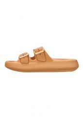 Damskie sandały kąpielowe Beco Airkiss Leisure | Brązowy. Brązowe sandały damskie Beco, bez wzorów, z materiału, bez obcasa, bez zapięcia. Za 208.99 zł.