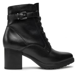 Botki Tamaris. Czarne botki damskie Tamaris, bez wzorów, bez obcasa, na słupku, bez zapięcia. Za 529.99 zł.