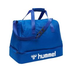 Torba piłkarska dla dorosłych rozmiar Hummel Core Football Bag. Niebieskie torby sportowe męskie Hummel, bez wzorów, z materiału, na ramię, duże. Za 109.99 zł.