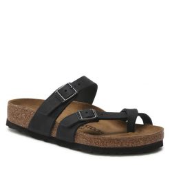 Klapki Birkenstock. Czarne klapki damskie Birkenstock, bez wzorów, bez obcasa, bez zapięcia. Za 539.99 zł.