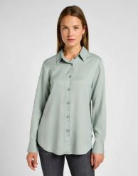 DAMSKA KOSZULA LEE POCKETLESS SHIRT POND 112355137. Koszule damskie Lee, m, bez wzorów, bez kołnierzyka, bez ramiączek. Za 179.99 zł.