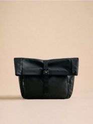 Torba nerka - czarny. Czarne saszetki i nerki męskie Reserved, bez wzorów. W wyprzedaży za 55.99 zł.