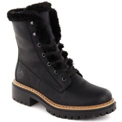 Buty z futerkiem Rieker 72625-00 czarne. Czarne botki damskie bez wzorów, z materiału, bez obcasa, bez zapięcia. Za 601.45 zł.