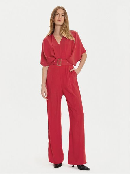 Imperial Kombinezon Y519ISIC Czerwony Regular Fit. Czerwone sukienki damskie Imperial, s, bez wzorów, z syntetyku, bez kołnierzyka, bez ramiączek. Za 279.99 zł.