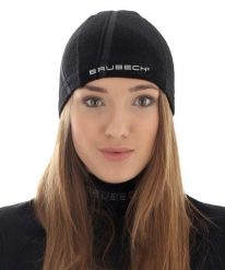 Czapka wełniana unisex Brubeck ACTIVE WOOL. Czarne czapki damskie Brubeck, bez wzorów, z dzianiny. Za 59.99 zł.