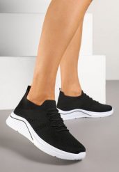 Czarne Buty Sportowe Sneakersy z Siateczki na Ozdobnej Podeszwie Ivelloti. Czarne obuwie sportowe damskie Born2be, bez wzorów, z jeansu, bez zapięcia. Za 69.99 zł.