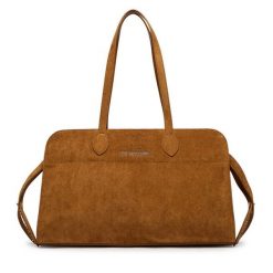 Torebka LOVE MOSCHINO. Brązowe shopperki damskie Love Moschino, bez wzorów, bez dodatków. Za 939.99 zł.