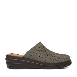 Klapki Go Soft. Szare klapki damskie GO SOFT, bez wzorów, bez obcasa, bez zapięcia. Za 95.99 zł.
